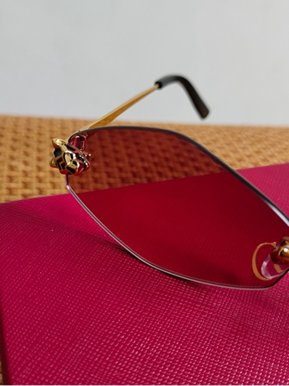 Cartier Rimless Pink Gradient Sunglasses with Gold Temples - Picture 5 of 7